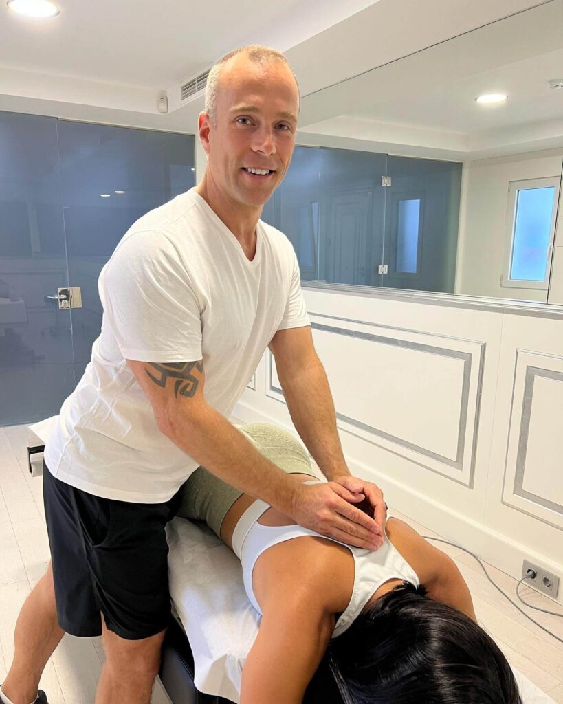 Naprapathic expert mission in marbella